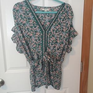 2/$10 Max Studio Floral Flutter Sleeve Blouse